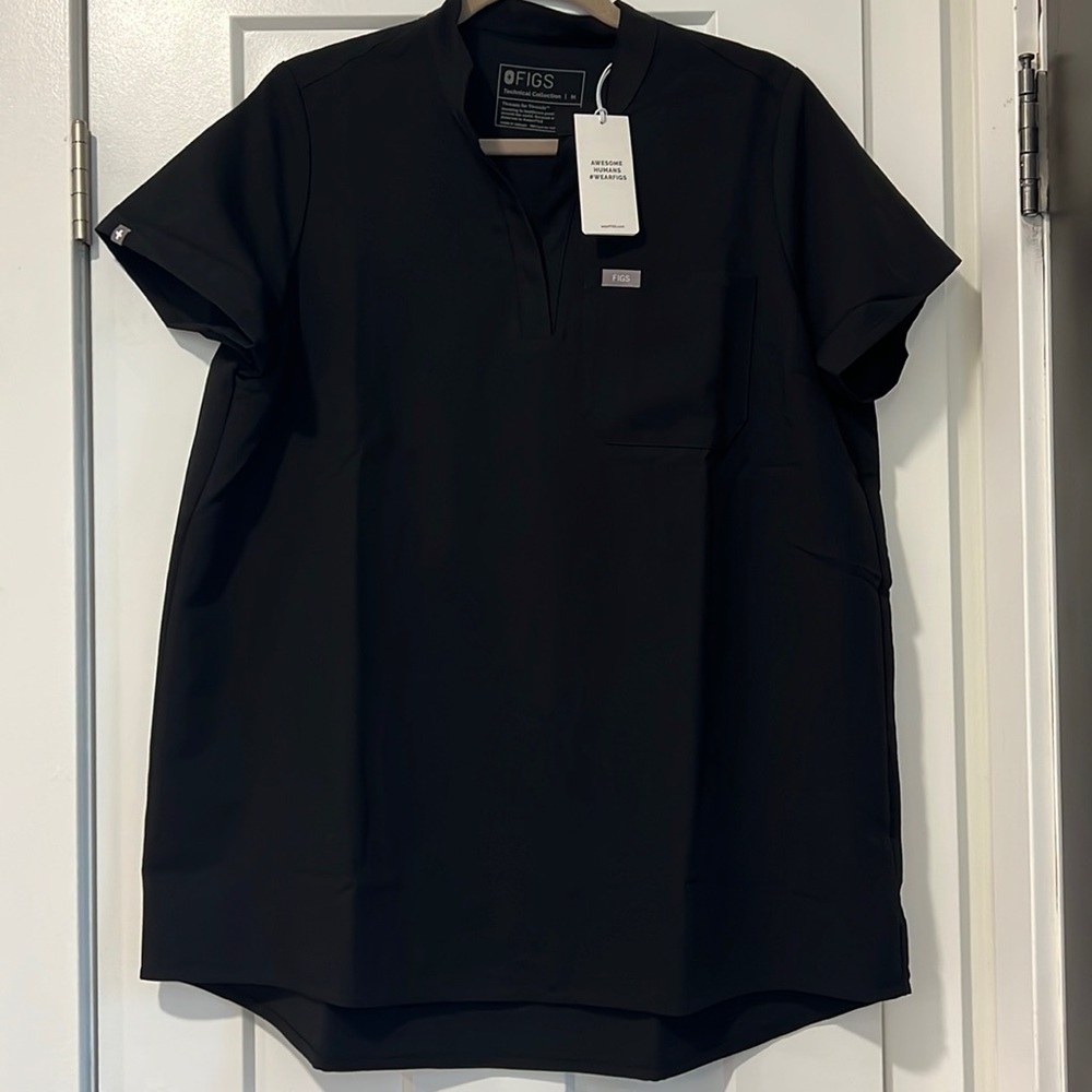 NWT Figs Kitale Maternity Scrub Top - Size Medium